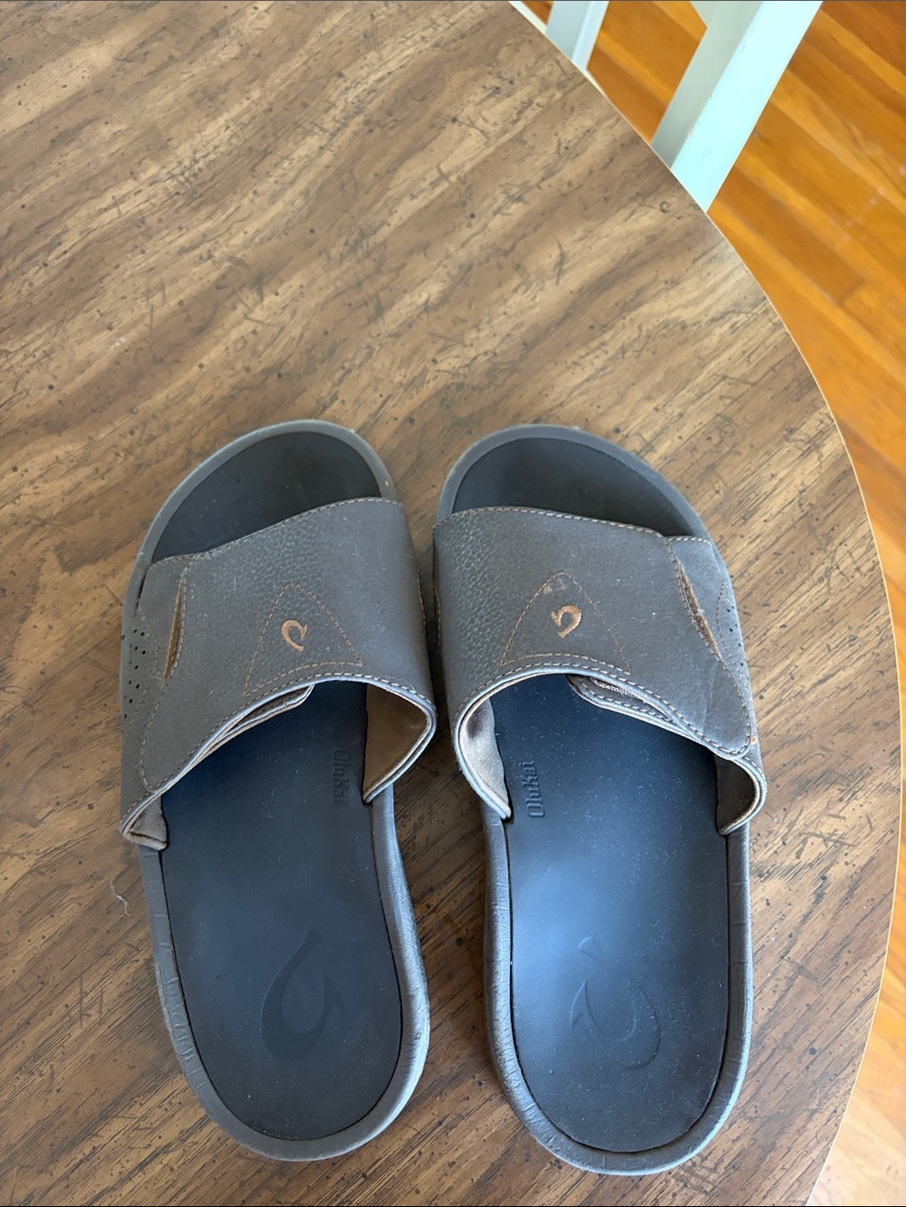 OluKai Nalu Slide Men’s Versatile Brown Slide Sandals